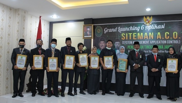 PA Sungai Penuh Terima Penghargaan Peringkat Dua Bidang Laporan E-Monev Bappenas